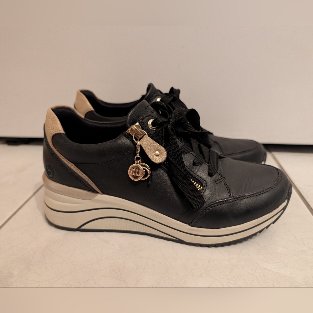 Elle Black and Cream Women's Sneakers